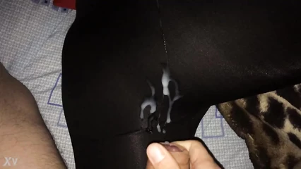 Обкончал жену в колготках