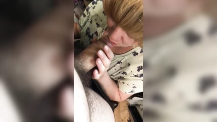 Пришла и попросила дать отсосать