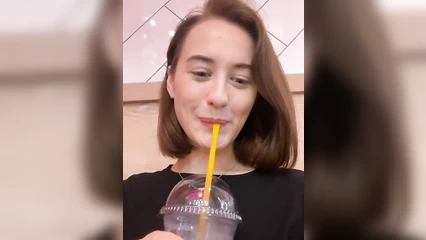 Кристину возбуждает разврат на вебку