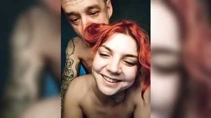 Молодая рыжая шлюха в надёжных руках