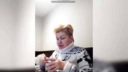 Стрим из похоронного бюро