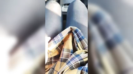 Маша едет в такси