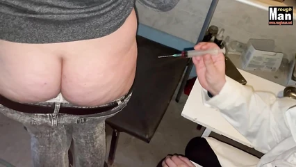 Прививка в попку