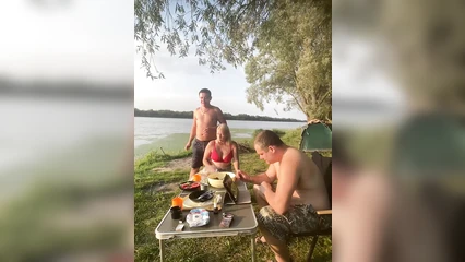 Подрочила перед пикничком