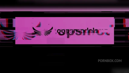 Возбуждённая жена встретила мужа с работы анальным сексом