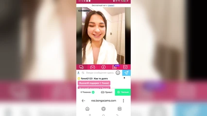 Девушка встречает таксиста голая и даёт свой аккаунт