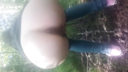 Жена описалась