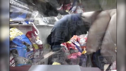 Скрытая камера в магазине