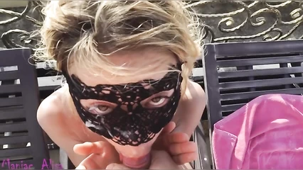 Попросила намазать кремом, а он завафлил