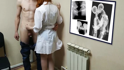 Заскочил к своей девушке на работу